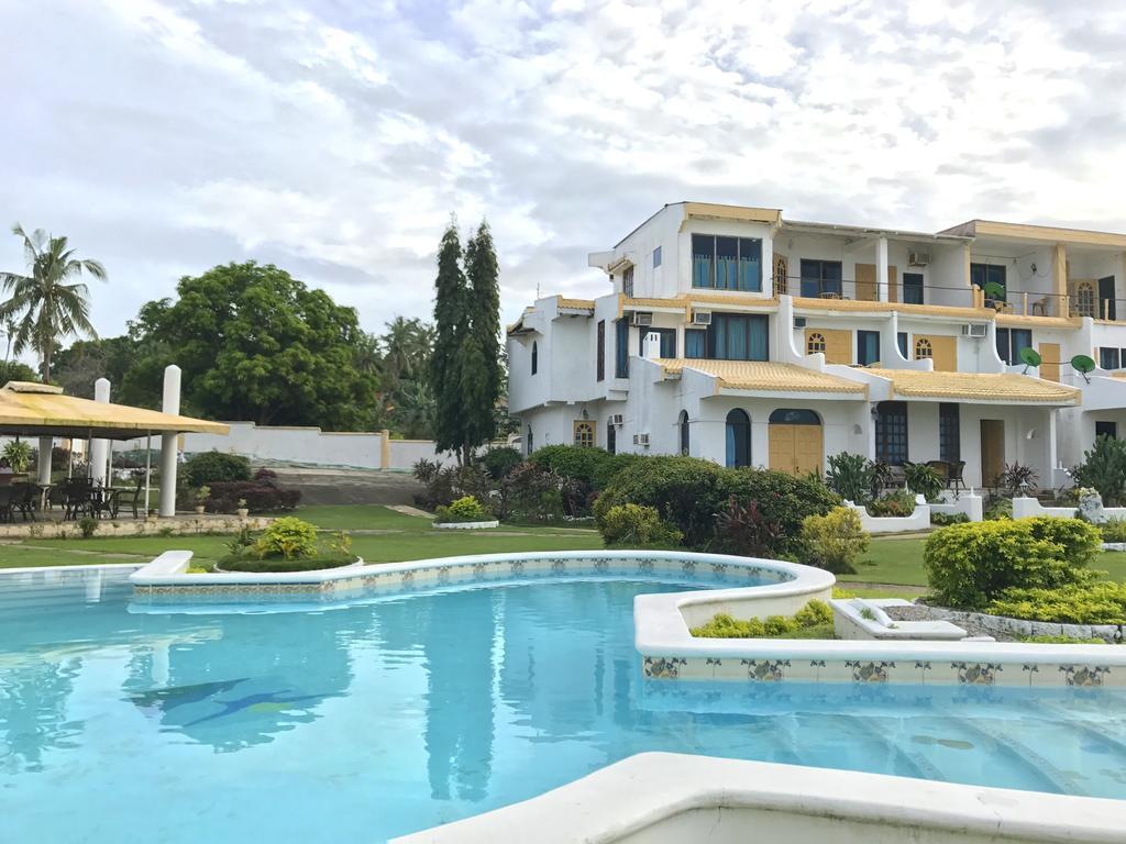 Casa Del Mar Beach Resort San Remigio  Esterno foto